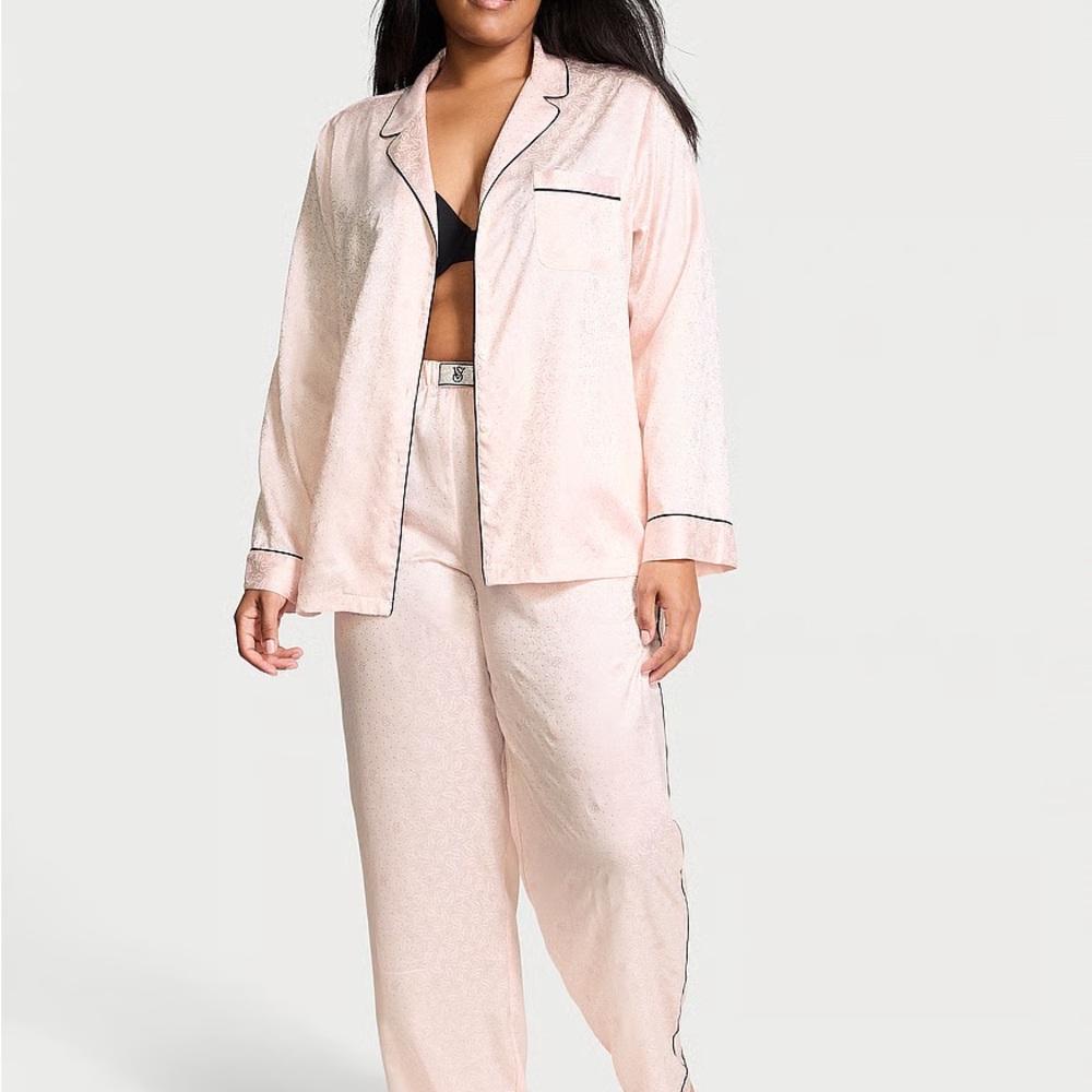 Victoria’s Secret Satin Dew Drop Pajama Set